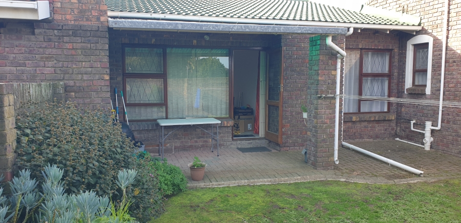 To Let 2 Bedroom Property for Rent in Kabega Park Eastern Cape